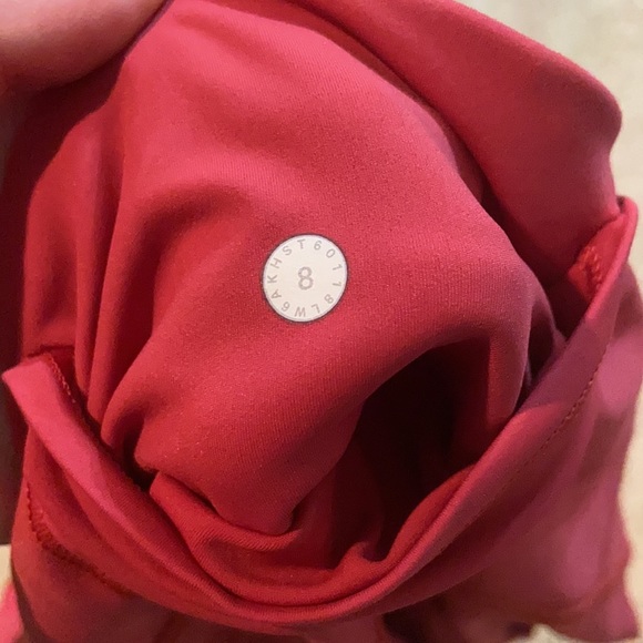 Lululemon Fast and Free crop leggings - Picture 3 of 4